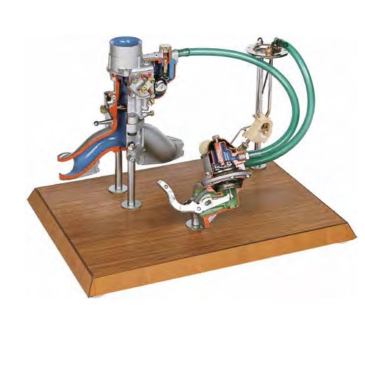 matériel pédagogique : Modèle en coupe d'un circuit d'alimentation de moteur essence